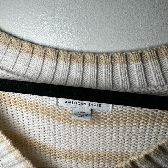 AMERICAN EAGLE Cropped Knit Sweater - Picture 2 of 2